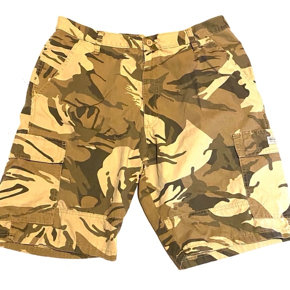 Wrangler Camouflage Camo Cargo Shorts 
